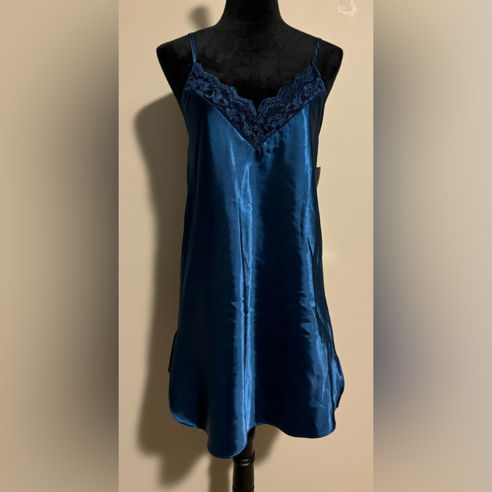NWT Sleep Solutions Vintage Lace Neckline Dark Blue Slip Dress size medium